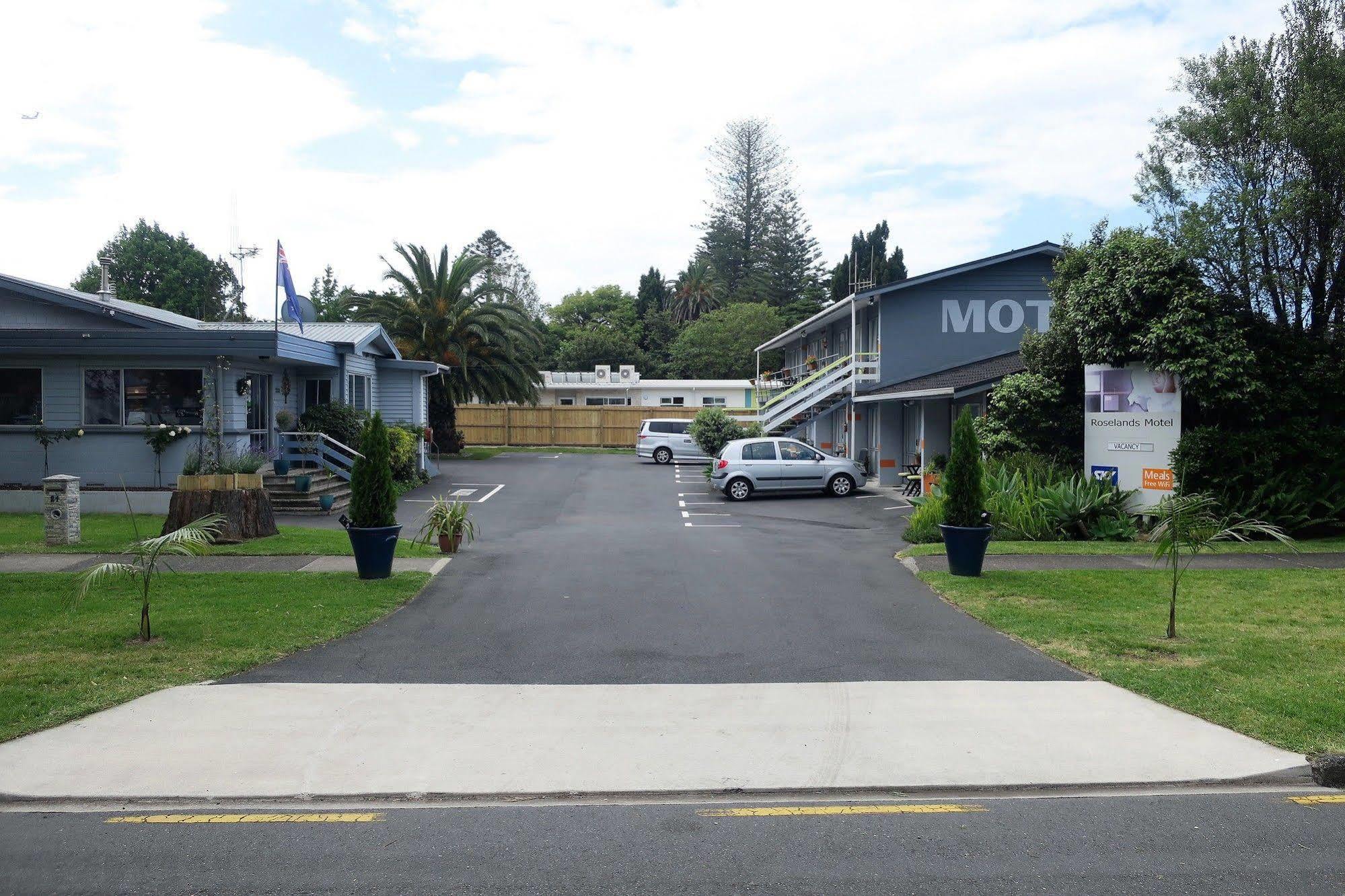 Roselands Motel Tauranga Exterior foto