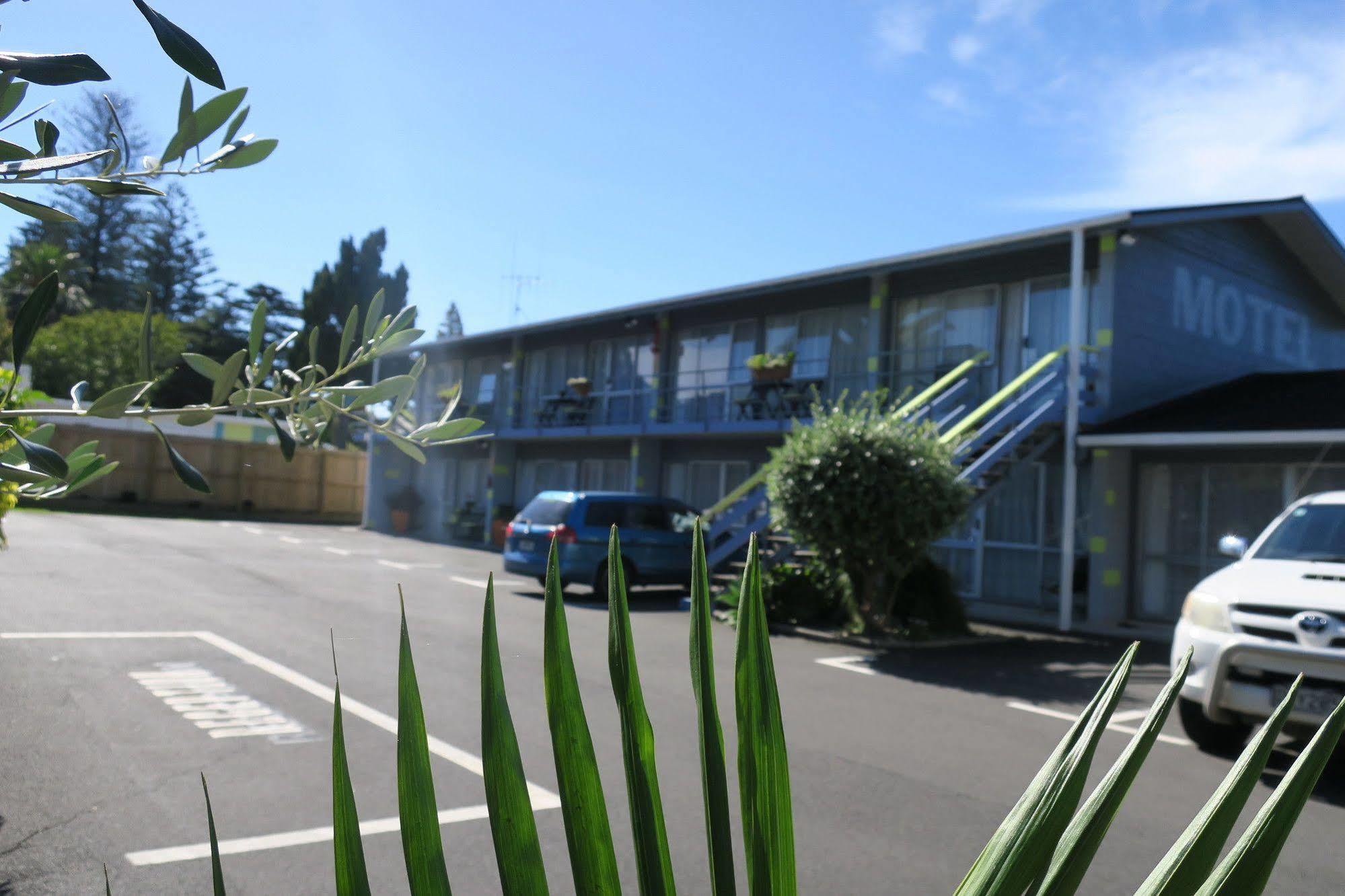 Roselands Motel Tauranga Exterior foto